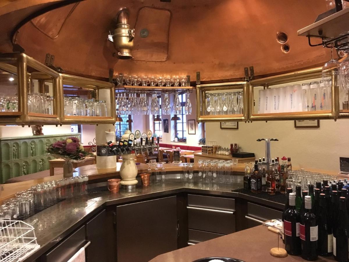 Restaurant Engel Am Marktplatz Тутлинген Экстерьер фото